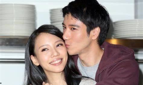 王力宏室内爆料视频播放,揭秘娱乐圈不为人知的一面 第1张 王力宏室内爆料视频播放,揭秘娱乐圈不为人知的一面 第1张